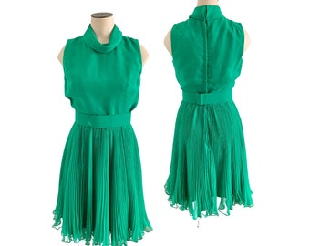 Vintage 1960s Misses' Harzfeld's Kansas City Kelly Green Chiffon Dress // XS 0 2