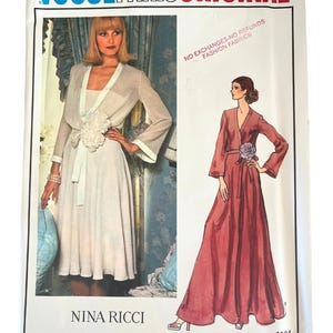 Vintage UNCUT 1974 Vogue Paris Original by Nina Ricci Dress Pattern 1124 // Size 12 (34&quot; Bust)