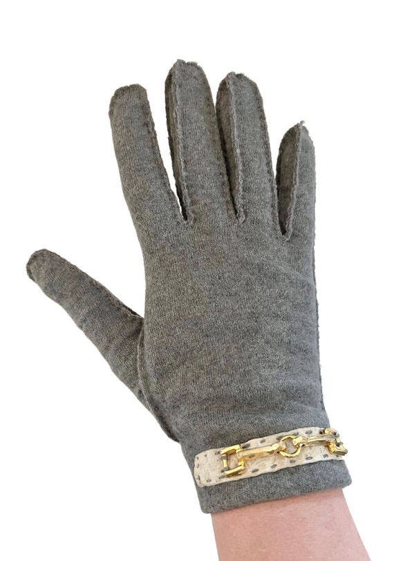 Vintage 1950s 60s Gray Flannel Gloves with Leathe… - image 4