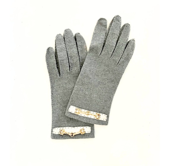 Vintage 1950s 60s Gray Flannel Gloves with Leathe… - image 1