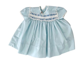 Vintage 1970s 80s Girls' Betti Terrell Light Blue Dress White and Blue Lace // Size 12-18 Months