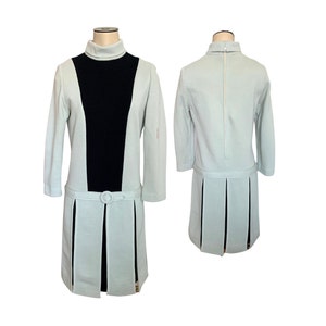 Vintage 1960s Sabrina Knits Gray and Black Wool Colorblock Dress // XS 0 2