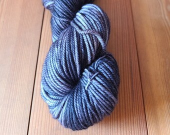 Hand Dyed Superwash Merino Wool Worsted Yarn: Newsprint Gray Skein