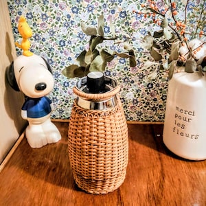 Vintage-Thermoskanne aus Rattan - Vintage-Thermoskanne aus Rattan - Vintage-Thermoskanne aus geflochtenem Rattan