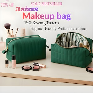 Puede incluir: Se muestran dos neceseres de maquillaje acolchados de color verde oscuro con cremalleras doradas. Uno está cerrado y el otro abierto, revelando un interior a rayas y varios productos cosméticos. El texto de la imagen dice "Makeup bag" y "PDF Sewing Pattern".