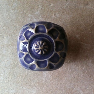 furniture knobs and drawer handles