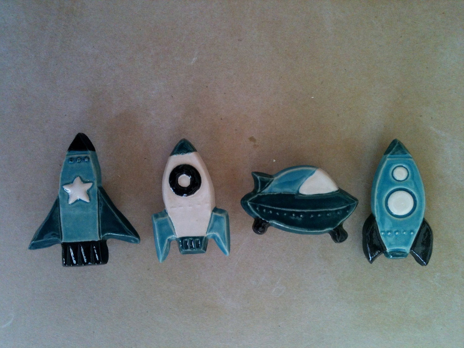 Ensemble de 4 Boutons Meubles, Tiroirs, Matériel d'armoire