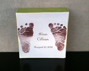 Personalized keepsake picture box of baby's footprint