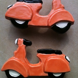 furniture knobs and drawer pulls