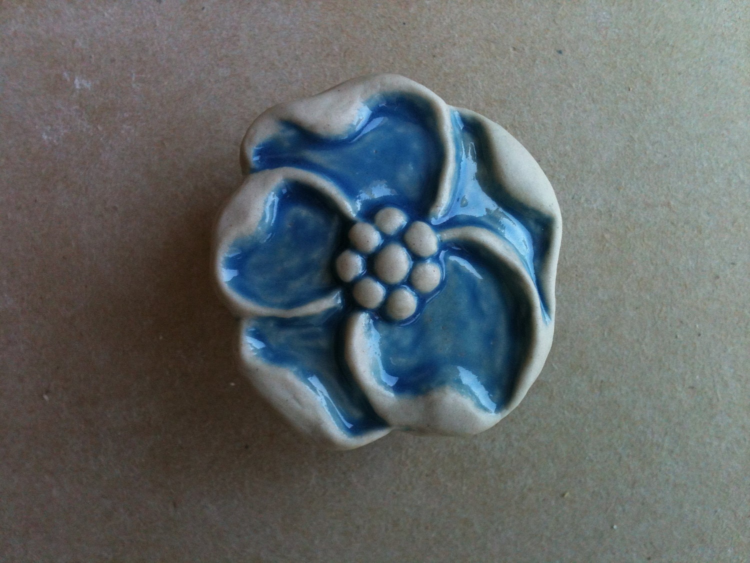 furniture knobs, cabinet hardware, drawer pulls