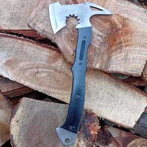 Handmade full Tang combat Hatchet, multi functional Tactical Tomahawk, Survival Gear& outdoor Tool, Black Textured Grip Axe