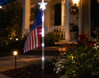 Solar American Flag Stake Light, Patriotic Garden Yard Decor, Outdoor Solar Flag Light for Patio Lawn, 4th of July Gift