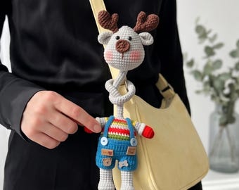 Patrón de reno amigurumi a crochet, tutorial de peluche de cuello largo (Descarga PDF)