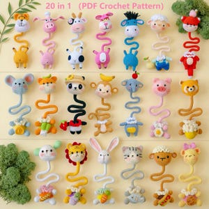 Può includere: Una collezione di 20 modelli all'uncinetto di animali, tra cui una tigre, un maiale, un panda e un coniglio. Ogni animale ha un design e una combinazione di colori unici, con corpi lunghi e flessibili. Il testo "20 in 1 (PDF Crochet Pattern)" è in alto.