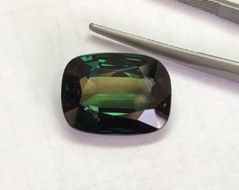 Natural Green Sapphire 20.75 CT Oval Shape Bangkacha Origin Gemstone for Ring & Vedic Astrology