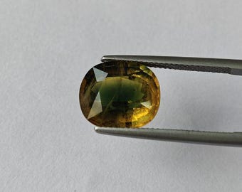 Natural Yellow & Green Sapphire  (Pitambari), 11.55 CT Oval Shape Bangkok Origin Gemstone for Ring ,Astrology