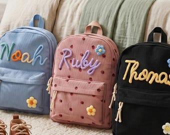 Corduroy peutertas met monogram en schattige gebreide naam voorletter | Boho-stijl eerste schooltas rugzak cadeau-idee voor kleintje