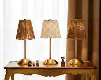 Lámpara de mesa de bambú tejida a mano, lámpara tejida de estilo japonés regulable, lámpara de noche simple y moderna, que crea una atmósfera de dormitorio única.