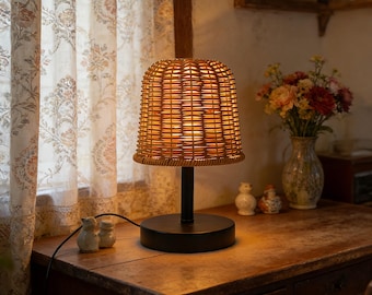 Lámpara de mesa vintage de ratán, lámpara de noche USB regulable, lámpara de dormitorio tejida a mano, decoración bohemia para mesita de noche. ¡Superventas!