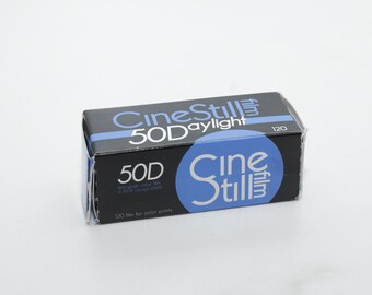 Película CineStill 50D 120 – Caducada en abril de 2024 – ISO 50 Luz diurna – Grano fino Formato medio