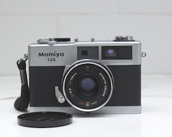 Cámara de película Mamiya 135 EE – Probada – Exposición automática – Lista para usar – Incluye película y batería