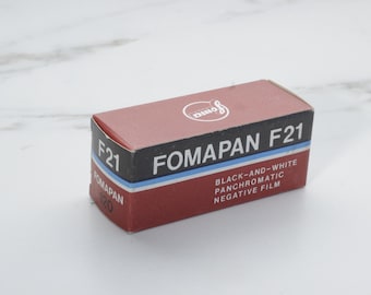 Fomapan F21 120-film – verlopen in 1990 – ongeopende doos – vintage zwart-wit middenformaatfilm