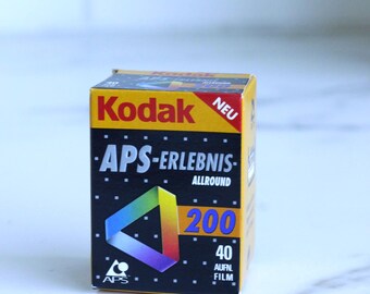 Kodak APS 200 Film 40 Exp Expired 2004 New Old Stock