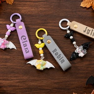Personalized Halloween Keychain,Custom Engraved Name Bat Key Ring,Spooky Bag Charm,Cute Backpack Accessory Party Favor,Gift for Her/Him