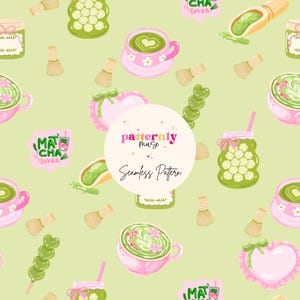 Puede incluir: Un patrón continuo sobre fondo verde claro con ilustraciones de tazas de té rosas con matcha, batidores de bambú, brochetas de dango verdes, frascos con cubitos de hielo y cojines rosas en forma de corazón. Texto "patternly muse" y "Seamless Pattern".