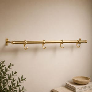 Luxuriöse Wandleiste aus massivem Messing – Küchen-Topfhalterung mit S-Haken – Handgefertigte Hängestange – Moderne Landhausküche