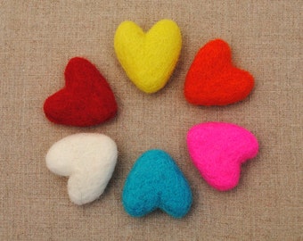 100% wool felt hearts - 6 pieces, choose your colours - Valentines crafts - handmade