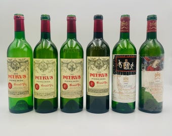 Stare puste butelki po winie Petrus & Mouton Rotshild na prezent dla miłośnika wina, dekoracja baru, szklana ekspozycja kuchenna, kolekcjonerskie butelki po winie