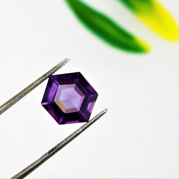 Amethyst Gemstone, Hexagon Cut Stone, Loose Gemstone, Purple Amethyst, 5.70 Carat Amethyst, Geometric Gem Jewelry Making Stone, 11x7 MM.