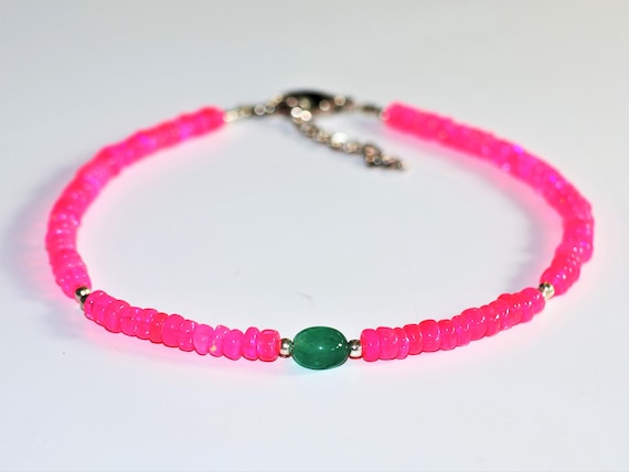 Natural Pink Fire Opal Beaded And Tumble Bracelet,.Emerald Minimalist Handmade jewelry, AAA Quality Opal bracelet. Gift For Her