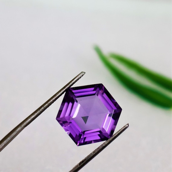 Amethyst Gemstone, Hexagon Cut Stone, Loose Gemstone, Purple Amethyst, 12.80 Carat Amethyst, Geometric Gem Jewelry Making Stone, 15x9 MM.
