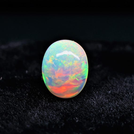 Natural White Ethiopian Opal Cabochon Multi Fire Opal, Oval Shape 11x8x5 MM, 2.40 Carat Weight, Jewelry Making Loose Gemstone,