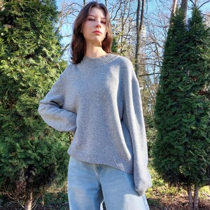 Light Gray Oversized Merino Silk Cashmere Sweater, Curved Hem Loose Knit Pullover, Minimalist Soft Luxury Knitwear