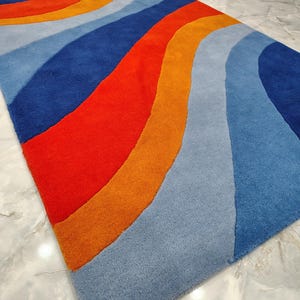 Alfombra abstracta tejida a mano, alfombra moderna ondulada y colorida, alfombra de área de estilo moderno de mediados de siglo, pieza decorativa artística para la sala de estar.