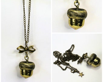 Acorn Kiss Necklace - Kiss For Wendy Peter Pan and Wendy Light Antique Bronze