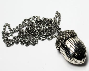 Peter Pan Acorn Kiss Necklace Stainless Steel