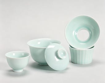 Pastel Green Chinese Ceramic Tea Set Gaiwan Cup Tea Infuser Brew Coffee Cup Gift for Father Dad Japanese Porcelain Tea Lover