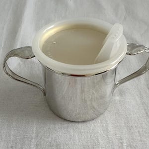 Vintage Oneida Affection Cuddle Cup Silverplate Baby Cup Gold Wash w/ Box