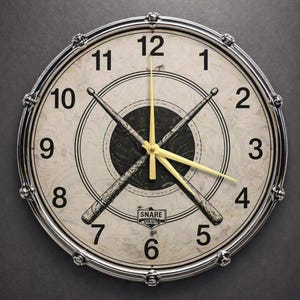 Radiale glazen klok met snaredrumdecor: moderne percussiekunst, stille beweging | Handgemaakt muurstuk muziekstudio, diameter 36 cm