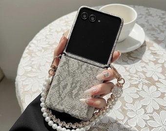 Snake Skin Texture Phone Case with Pearl Lanyard for Samsung Galaxy Z Flip
