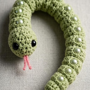 low SEW snake  Fidget Crochet Pattern,Small Interactive Popping Amigurumi Toy, Quick Plush Pocket Snake , Soft Sensory Aid for Stress Relief