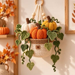 Haakpatroon voor een hangende pompoen in een pot (PDF) - Gehaakte amigurumi wanddecoratie - Haaktutorial met herfstthema, gezellige gehaakte plant als herfstdecoratie
