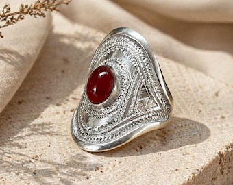 Tuareg silver ring with brown agate stone - hand-engraved ethnic jewelry - handcrafted ring for men/women - vintage Berber style