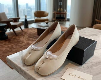 Women's Split Toe Leather Flats, Tabi Ballet Shoes, Sheepskin Lined Slip-On