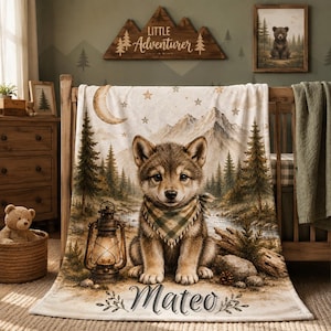 Deken met wolfwelp uit het bos, gepersonaliseerde fluwelen pluche deken met naam, rustieke kamerdecoratie, jongensbeddengoed