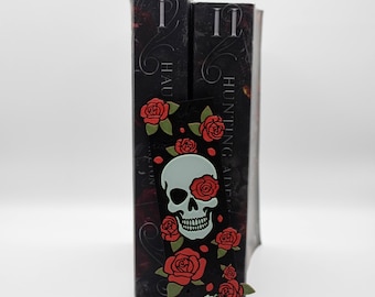 Haunting Adeline Bookmark | Skull Rose Bookmark | Dark Romance Book Accessory | Spicy BookTok Reader Gift | Dark Aesthetic |Zade Meadows